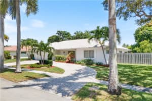 821 SW 17th St, Boca Raton, FL 33486 Sold 10/11/22
