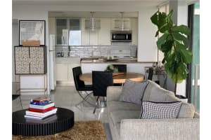 780 NE 69th St   2310, Miami, FL 33138 Sold 10/21/22