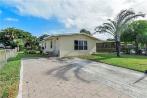 1364  7th St, West Palm Beach, FL 33401 Sold 12/29/22