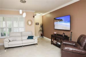 5860 W Sample Rd   102, Coral Springs, FL 33067 Sold 09/14/22