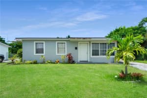 1330  8th St, West Palm Beach, FL 33401 Sold 09/12/22