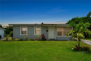 1330  8th St, West Palm Beach, FL 33401 Sold 09/12/22