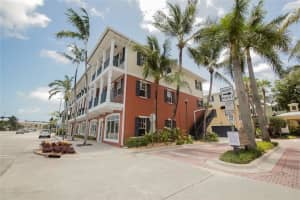 2370  Wilton Dr   2370, Wilton Manors, FL 33305 Sold 10/28/22