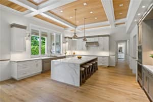 4  Oneida Lane, Sea Ranch Lakes, FL 33308 Sold 09/01/22