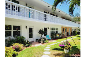 226  HIBISCUS AV   104, Lauderdale By The Sea, FL 33308 Sold 09/30/22