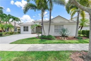 11235 NW 71st Ct, Parkland, FL 33076 Sold 12/29/22