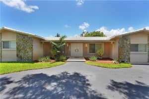 21200 NE 19th Ave, North Miami Beach, FL 33179 Sold 10/27/22