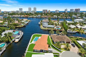 2651 SE 10th Ct, Pompano Beach, FL 33062 Sold 06/16/23