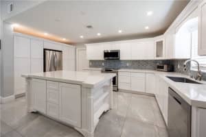 4849 NW 91st Ter, Sunrise, FL 33351 Sold 09/06/22