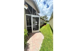 9629  Cherry Blossom Ct, Boynton Beach, FL 33437 Sold 09/16/22