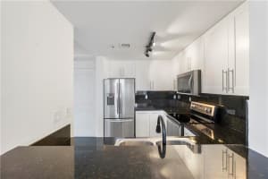 511 SE 5th Avenue   1015, Fort Lauderdale, FL 33301 Sold 09/13/22