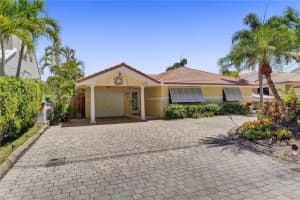 2377 SE 15th St, Pompano Beach, FL 33062 Sold 10/12/22