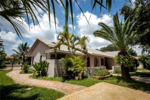 8744 NW 47th Dr, Coral Springs, FL 33067 Sold 11/03/22