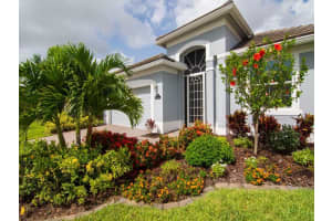 6077  Graysen Sq, Vero Beach, FL 32967 Sold 01/18/23