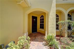 6394  Bella Cir   1003, Boynton Beach, FL 33437 Sold 09/14/22