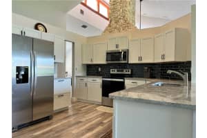 546 NW 105th Dr, Coral Springs, FL 33071, Sold 08/31/22