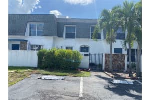 3909 SW 67th Ter   1, Davie, FL 33314 Sold 09/09/22