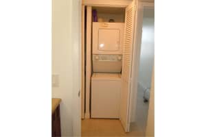 214 Lake Pointe Dr APT 106, Oakland Park, FL 33309, Sold 09/09/22