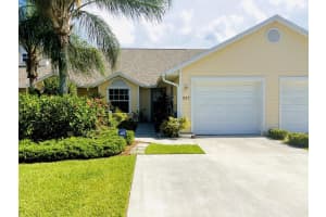 537  6th St, Vero Beach, FL 32962 Sold 10/11/22