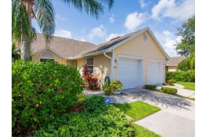 537  6th St, Vero Beach, FL 32962 Sold 10/11/22