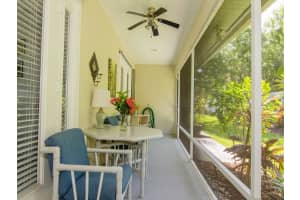 537  6th St, Vero Beach, FL 32962 Sold 10/11/22