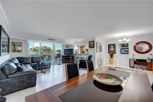 2715 N Ocean Blvd   3A, Fort Lauderdale, FL 33308 Sold 11/08/22