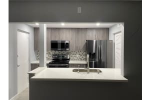 900 River Reach Dr, Fort Lauderdale, FL 33315, Sold 11/28/22