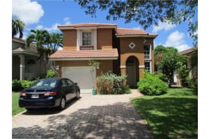 387 NW 107th Ave, Pembroke Pines, FL 33026, Sold 09/30/22