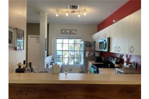 253 SW 122nd Ter   253, Pembroke Pines, FL 33025 Sold 09/29/22