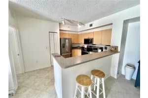 8060 N Nob Hill Rd APT 102, Tamarac, FL 33321, Sold 09/17/22