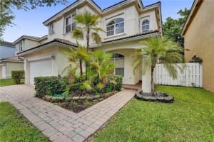 5064 SW 38th Way, Hollywood, FL 33312 Sold 10/26/22