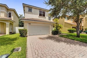 5064 SW 38th Way, Hollywood, FL 33312 Sold 10/26/22