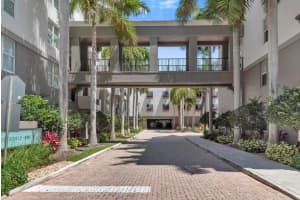 2401 NE 65th St, Fort Lauderdale, FL 33308, Sold 09/27/22