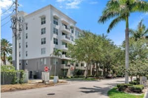2401 NE 65th St, Fort Lauderdale, FL 33308, Sold 09/27/22