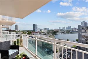 437 Golden Isles Dr, Hallandale Beach, FL 33009, Sold 11/16/22