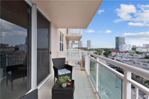 437 Golden Isles Dr, Hallandale Beach, FL 33009, Sold 11/16/22