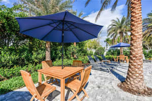 561 Sanderling Cir, Deerfield Beach, FL 33442, Sold 10/26/22