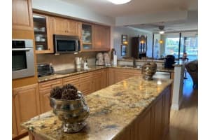 1100 SE 5th Ct, Pompano Beach, FL 33060, Sold 10/11/22