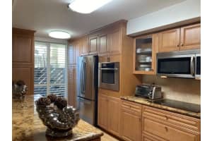 1100 SE 5th Ct, Pompano Beach, FL 33060, Sold 10/11/22