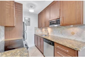 1311 NE 18th St APT 203, Fort Lauderdale, FL 33305, Sold 08/17/22