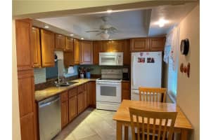 170 SE 5th Ave   305, Dania Beach, FL 33004 Sold 04/14/23