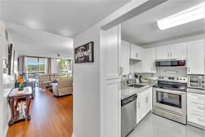 7850 W McNab Rd APT 201, Tamarac, FL 33321, Sold 09/19/22