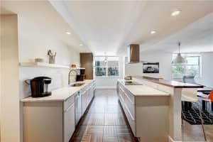 1501 S Ocean Dr, Hollywood, FL 33019, Sold 10/03/22