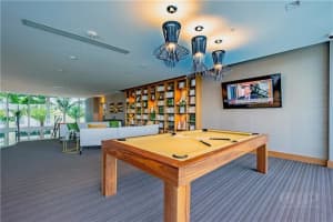 16385 Biscayne Blvd, North Miami Beach, FL 33160, Sold 11/18/22