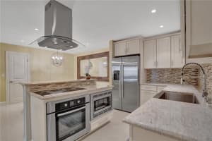 6501 Bay Club Dr APT 2, Fort Lauderdale, FL 33308, Sold 09/09/22