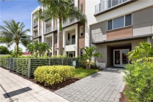 1025 NE 18th Ave   101, Fort Lauderdale, FL 33304 Sold 09/15/22