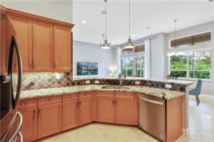 6072 NW 56th Dr, Coral Springs, FL 33067 Sold 09/13/22