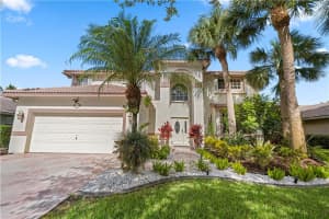 7573 NW 47th Ter, Coconut Creek, FL 33073 Sold 09/09/22