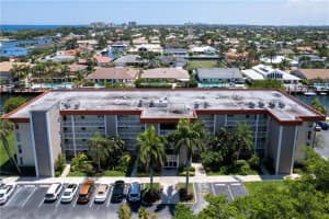 3175 NE 48th Ct   202, Lighthouse Point, FL 33064 Sold 09/08/22