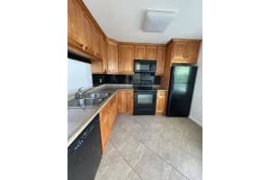 5280 Tennis Ln, Delray Beach, FL 33484, Sold 09/29/22